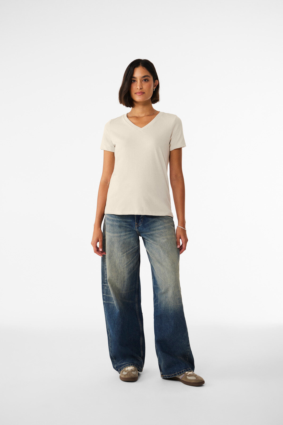 BELLA+CANVAS Women's Relaxed Heather CVC V-Neck Tee BC6405CVC